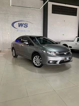 HONDA CIVIC 1.8 LXS 16V FLEX 4P AUTOMÁTICO HONDA CIVIC 1.8 LXS 16V FLEX 4P AUTOMÁTICO